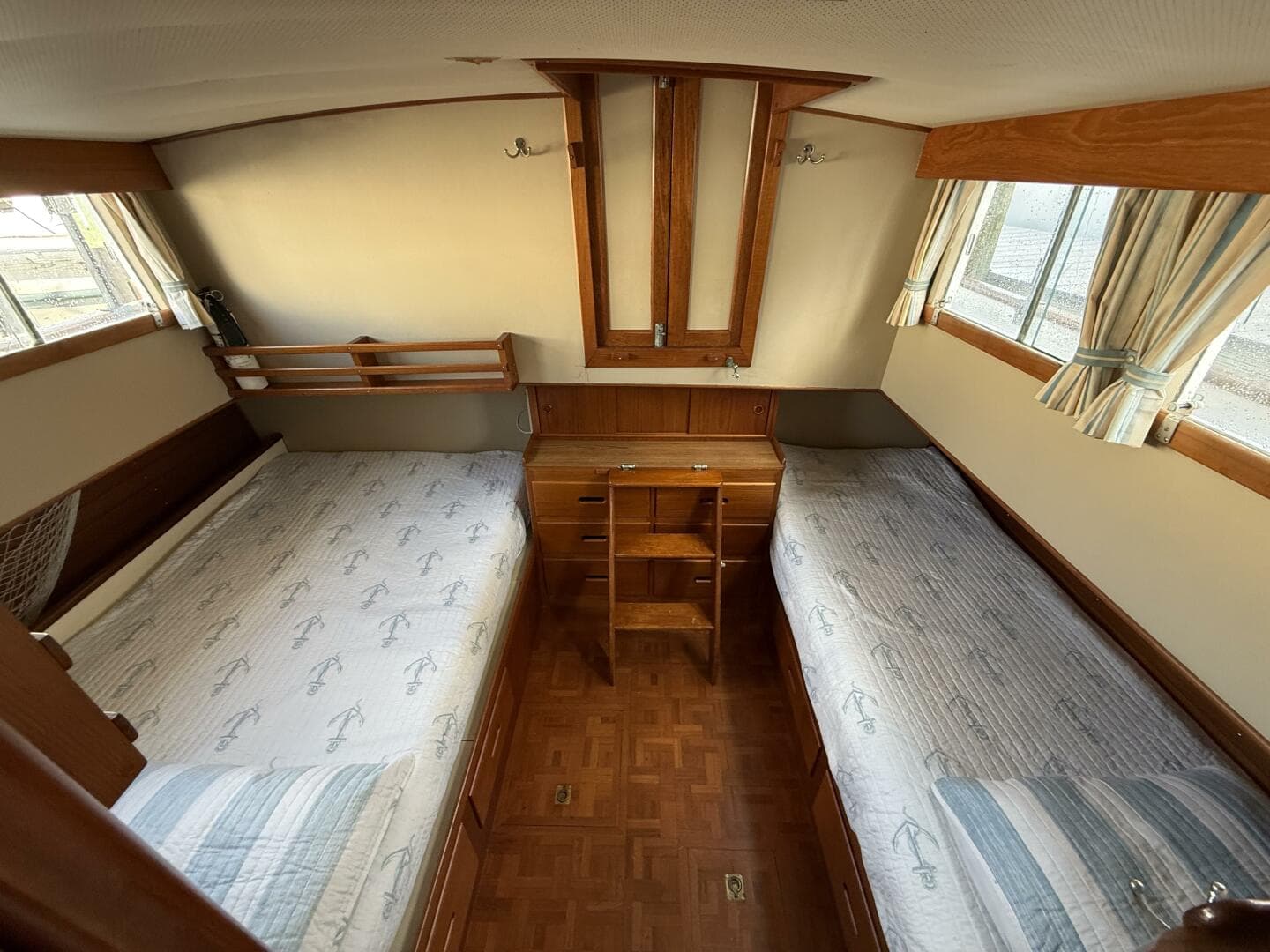 1985 Grand Banks 36 Classic — photo 15