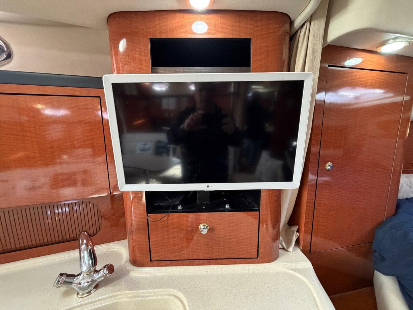 2004 Sea Ray 340 Sundancer — photo 25