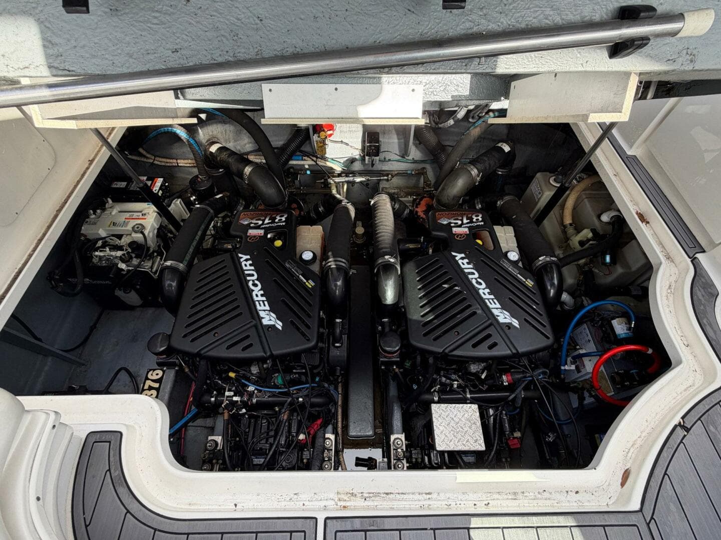 2004 Sea Ray 340 Sundancer — photo 27