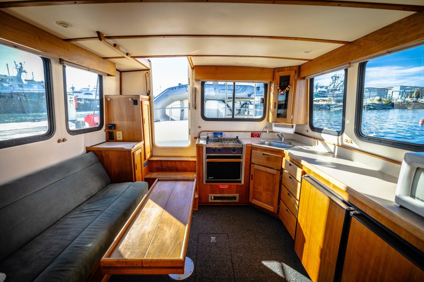 2002 Nordic Tugs 32 — photo 32