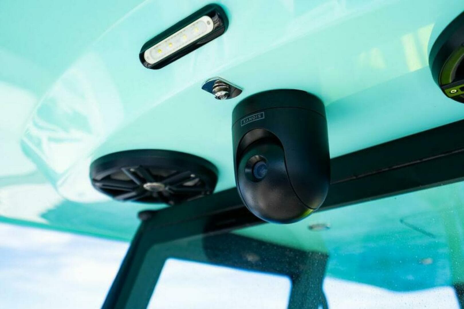 2026 Reef Runner 340 — photo 39