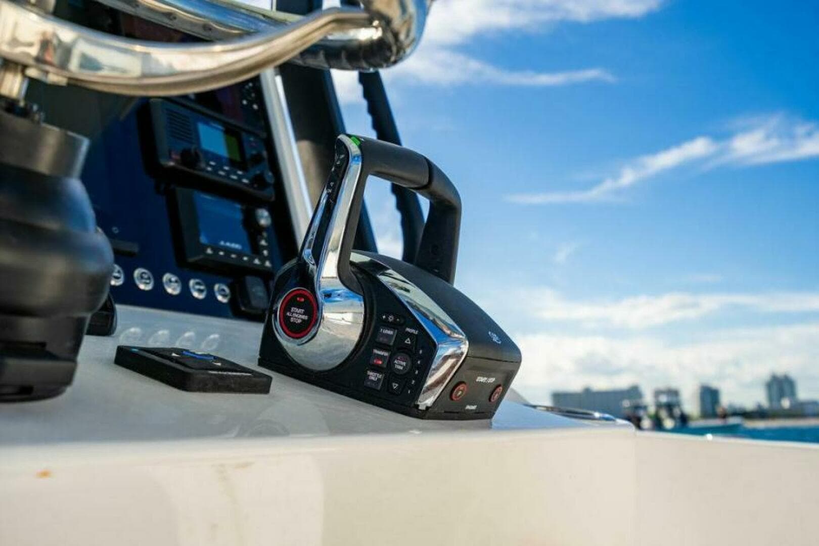 2026 Reef Runner 280 — photo 19