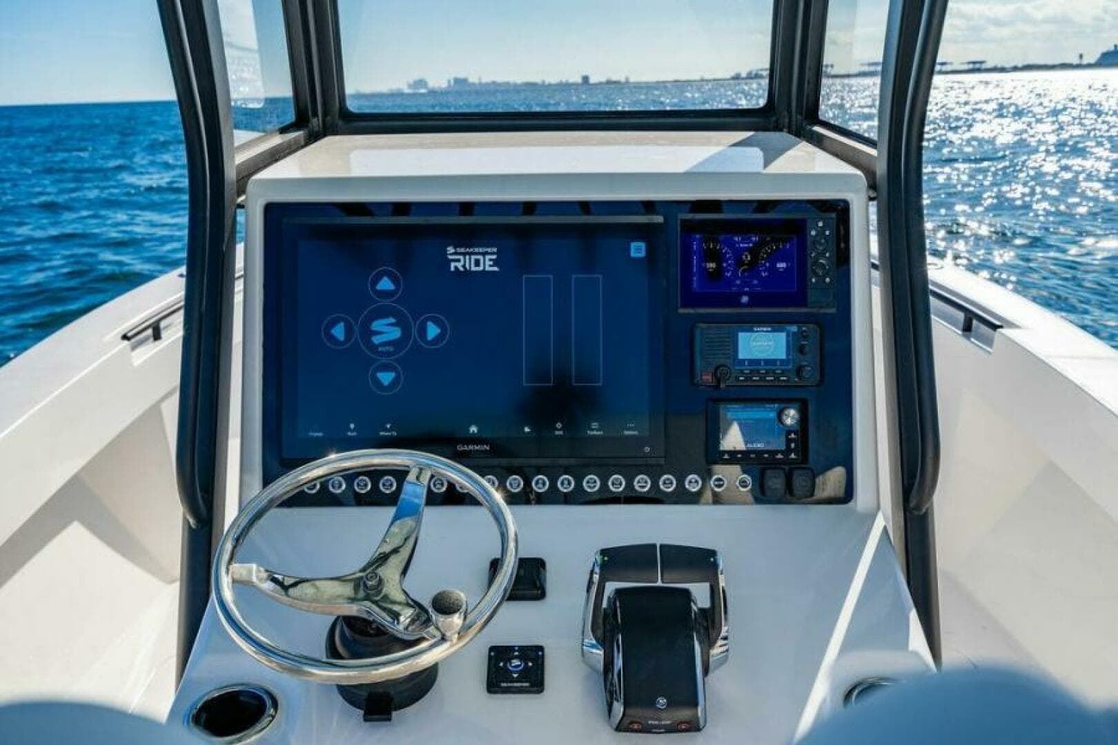 2026 Reef Runner 280 — photo 17