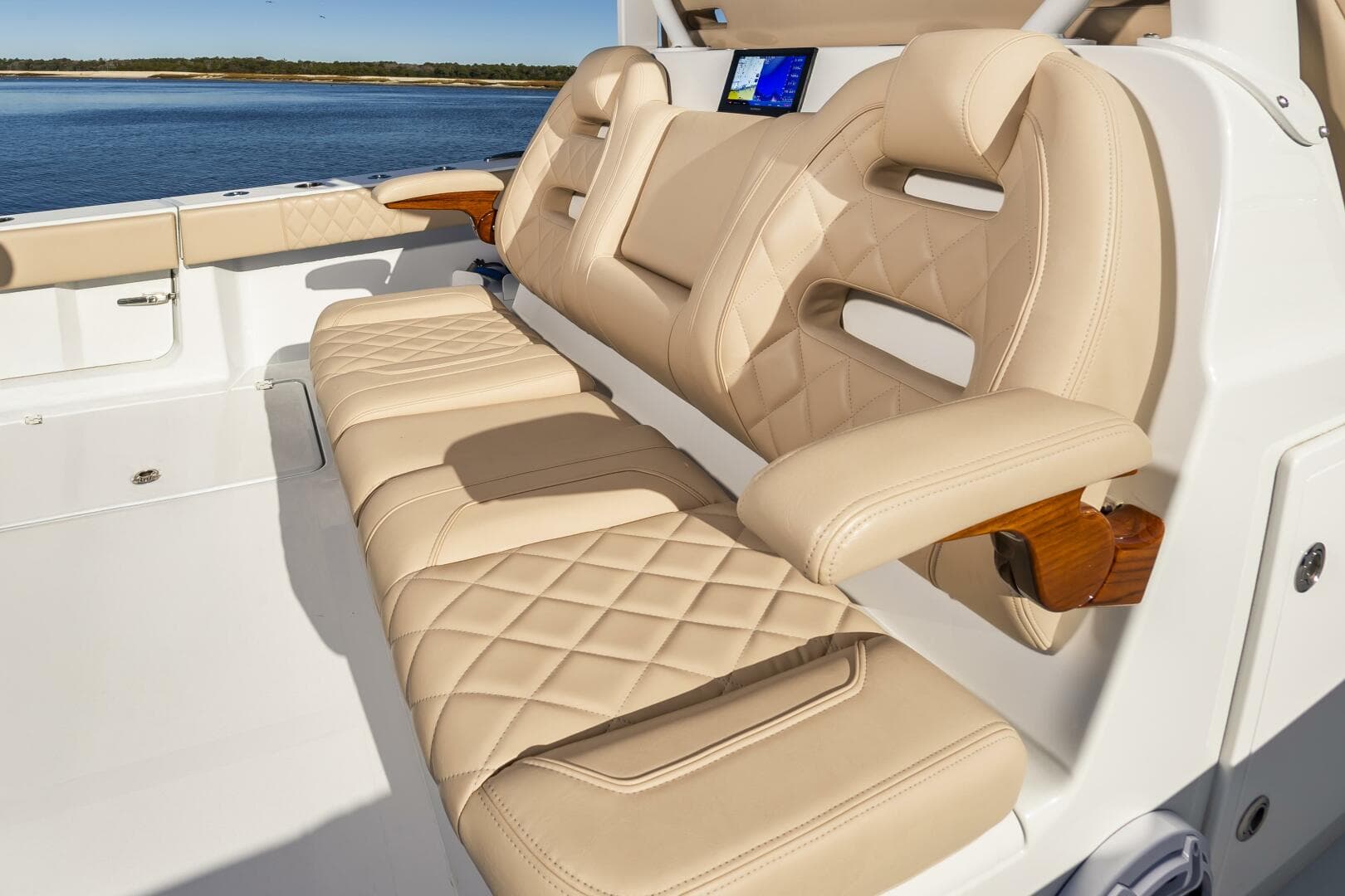 2025 Freeman 38 — photo 31