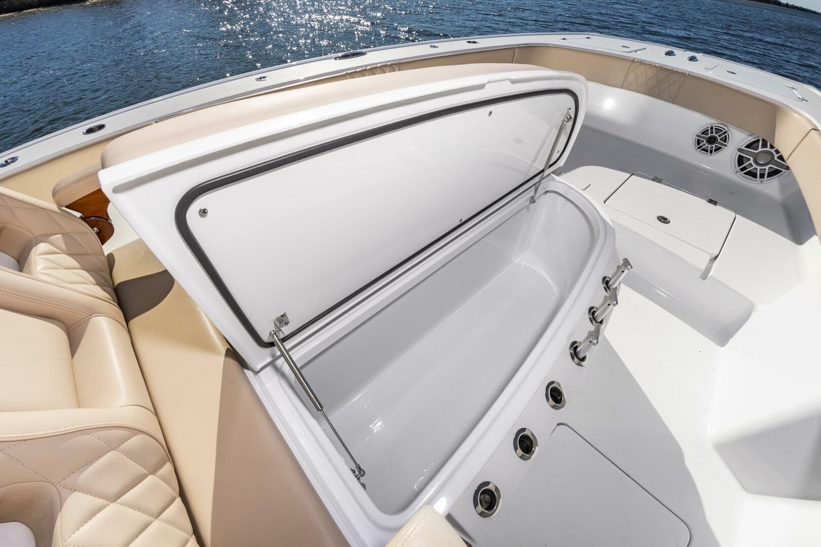 2025 Freeman 38 — photo 20