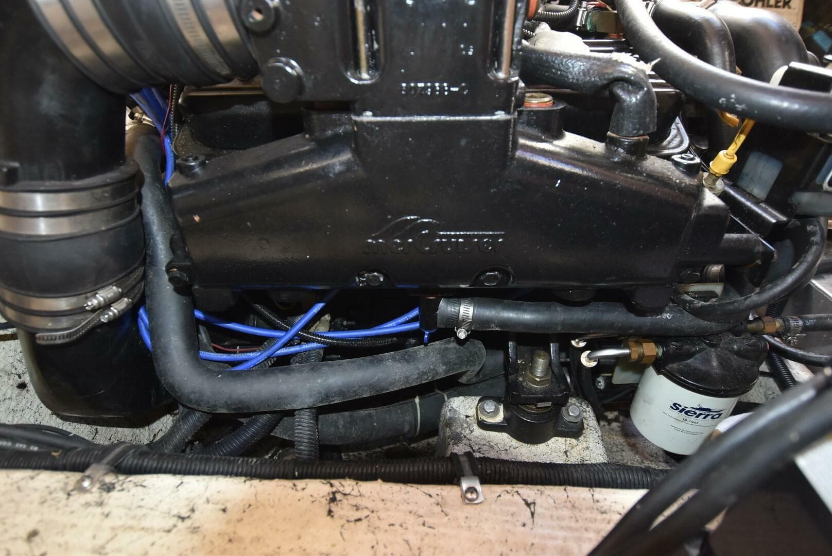 1999 Rinker Fiesta Vee 270 — photo 21