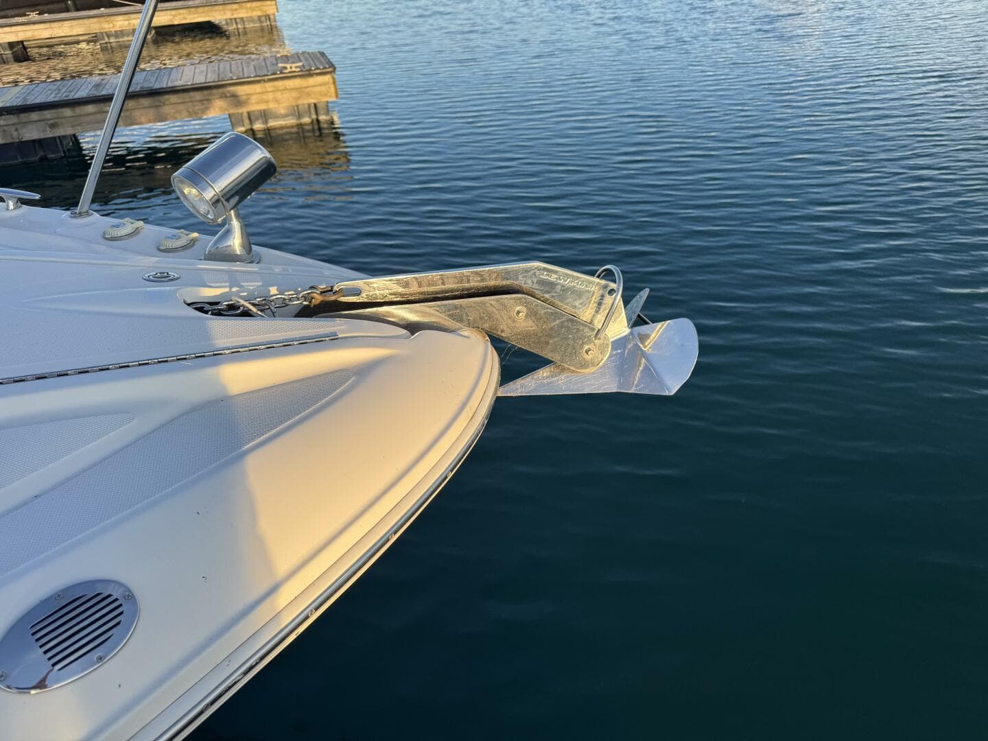 2011 Sea Ray 330 Sundancer — photo 4