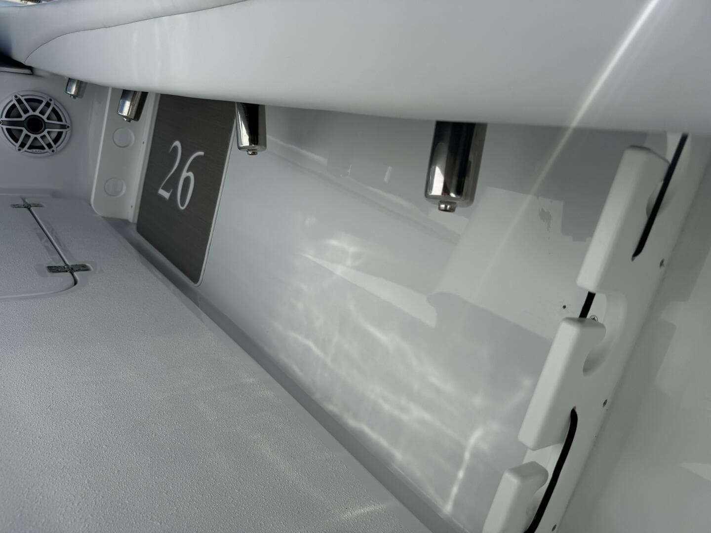 2025 Yellowfin 26 Hybrid — photo 21