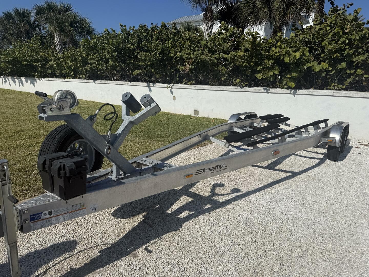 2025 Yellowfin 26 Hybrid — photo 31