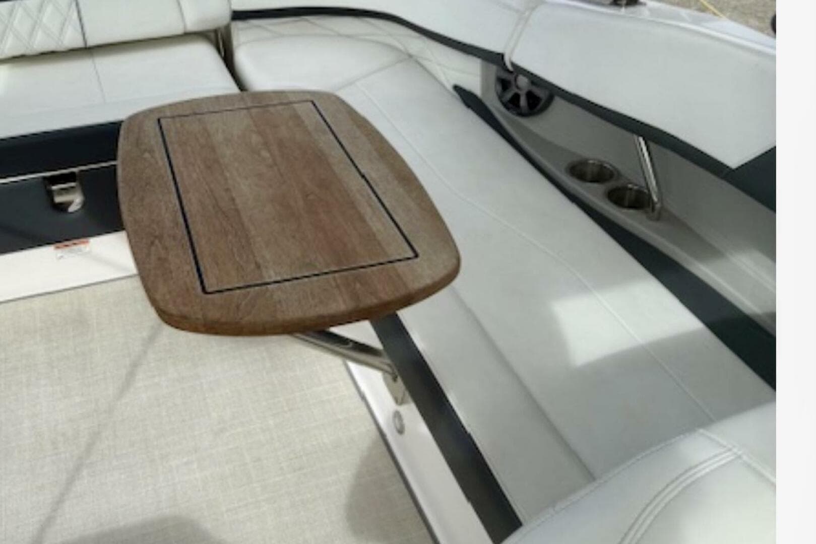 2021 Regal 26 Obx — photo 3