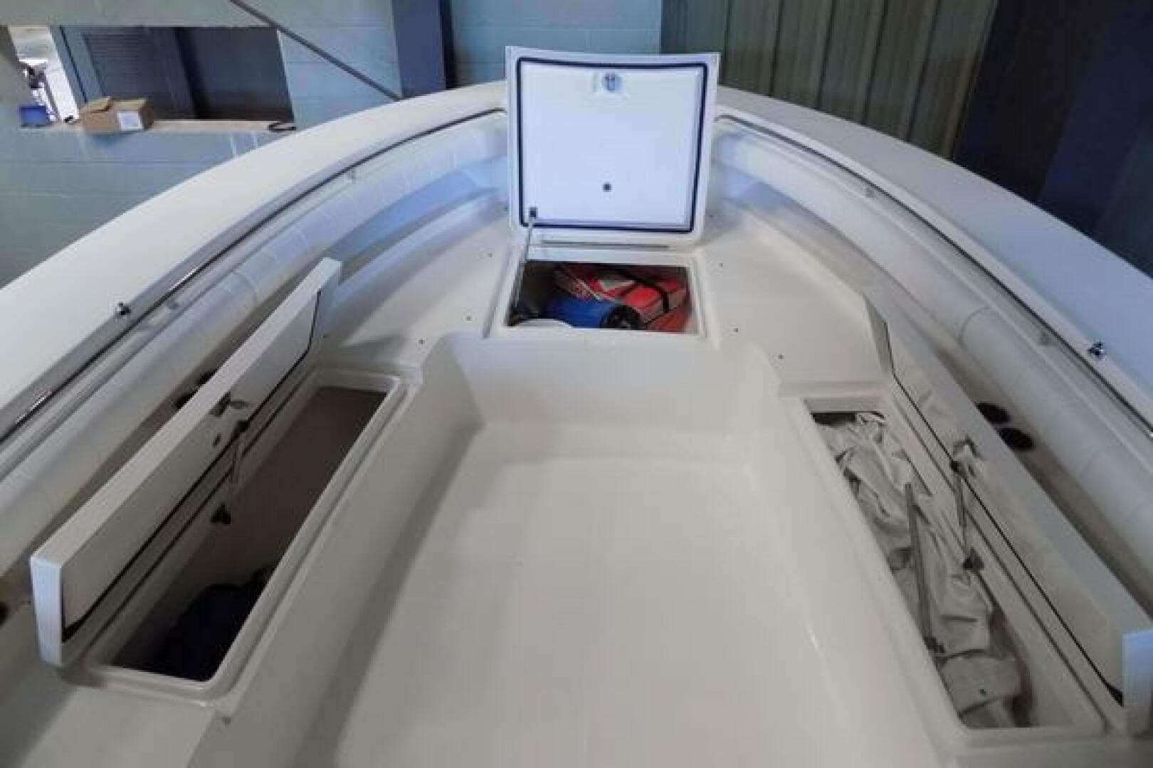 2013 Regulator 34 SS — photo 8