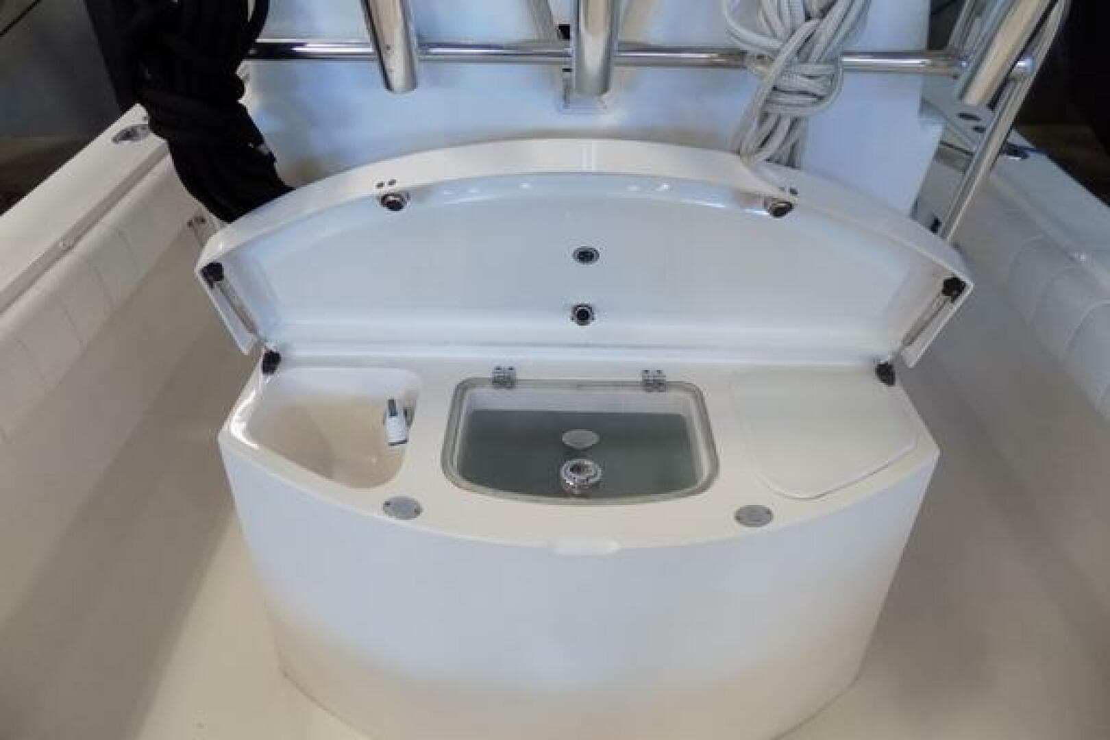 2013 Regulator 34 SS — photo 20