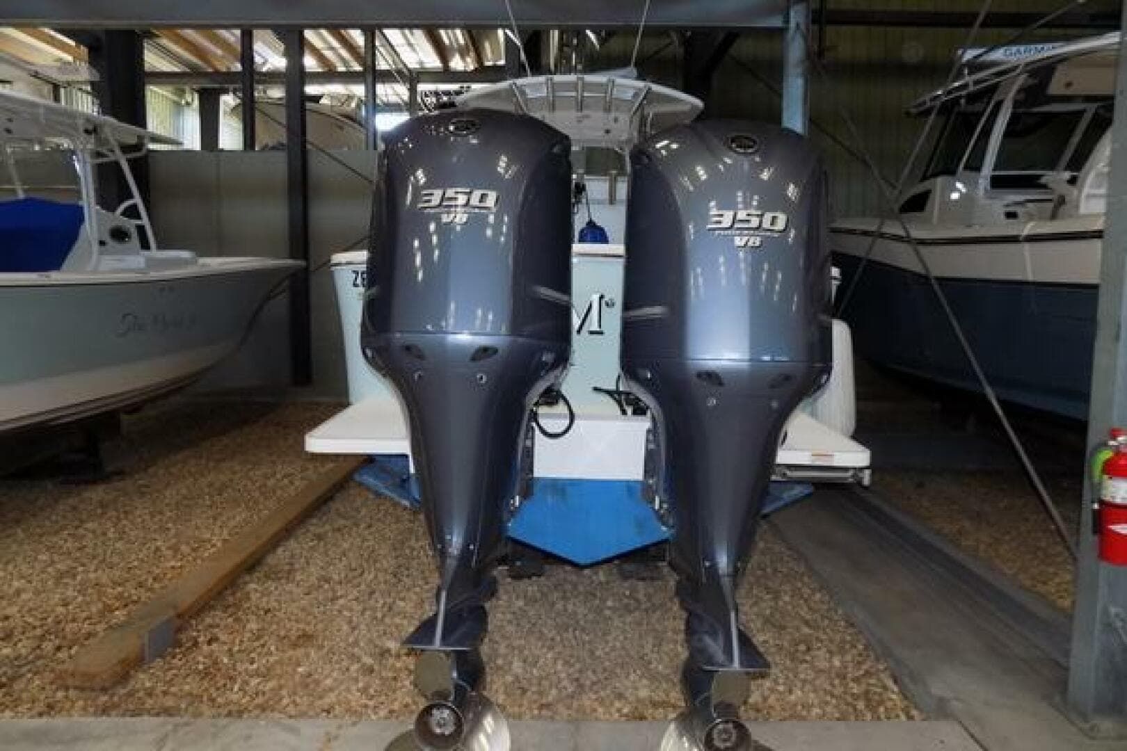 2013 Regulator 34 SS — photo 29