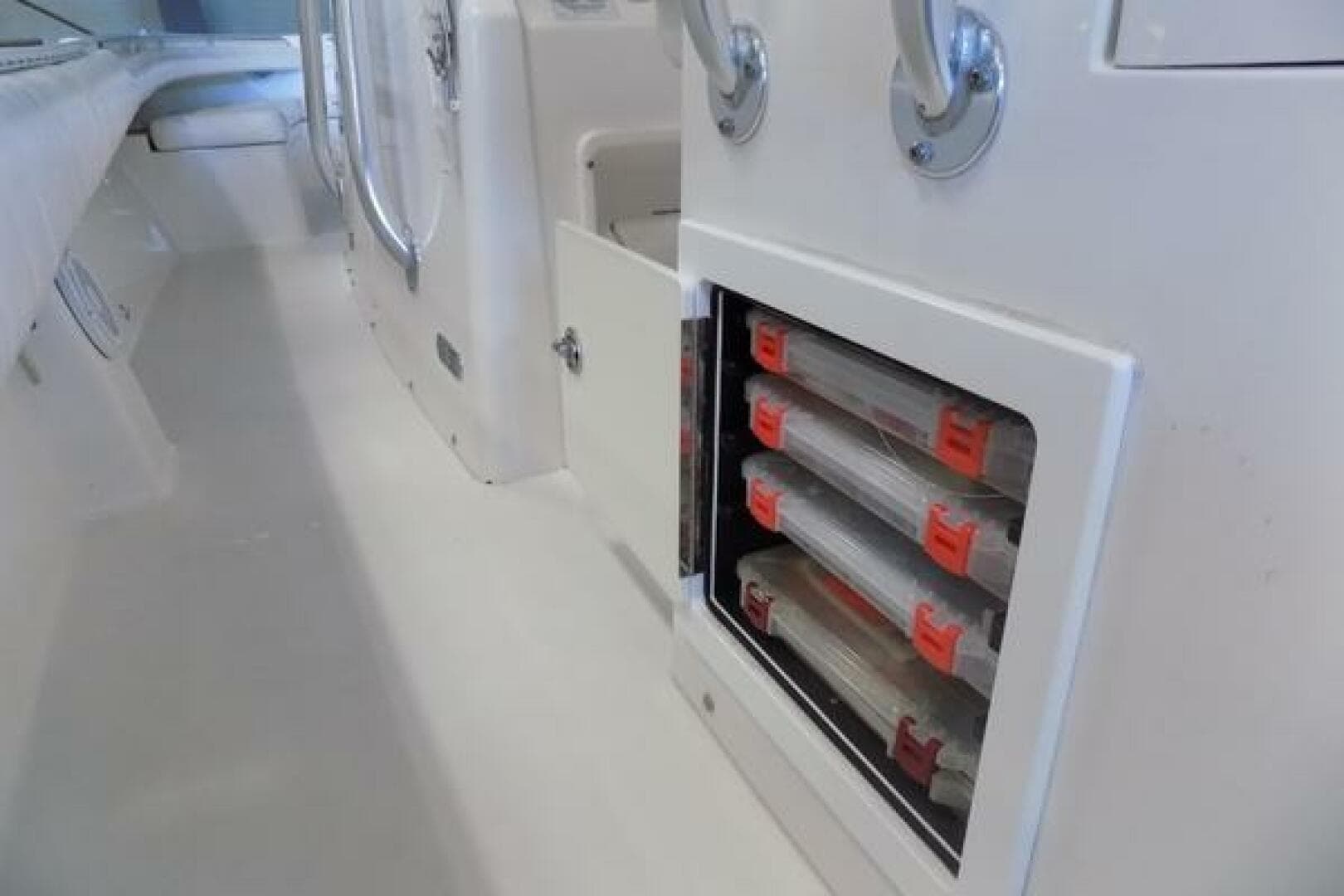 2013 Regulator 34 SS — photo 18