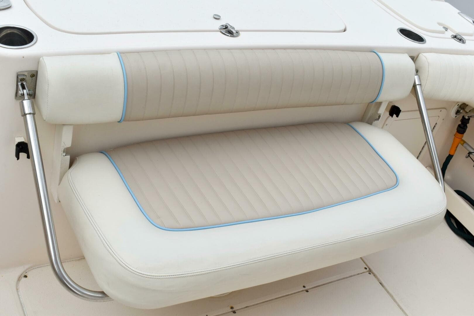 2012 Grady-White Canyon 271 — photo 15