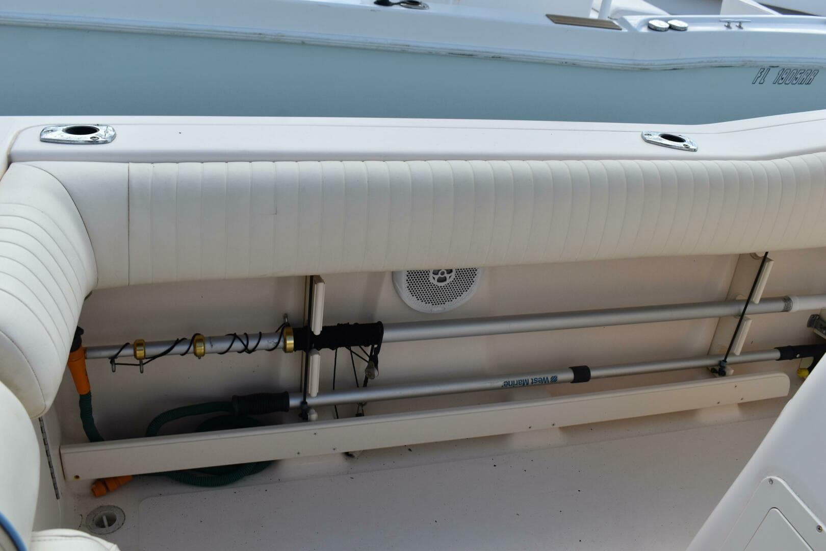 2012 Grady-White Canyon 271 — photo 17