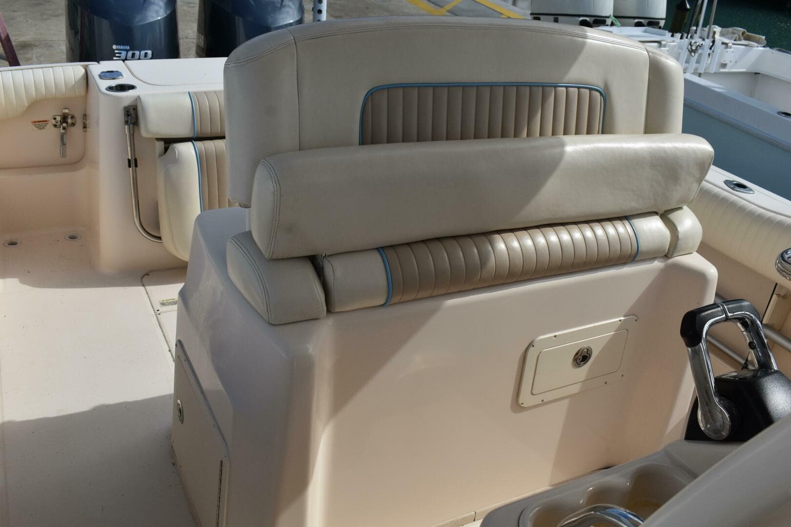 2012 Grady-White Canyon 271 — photo 23