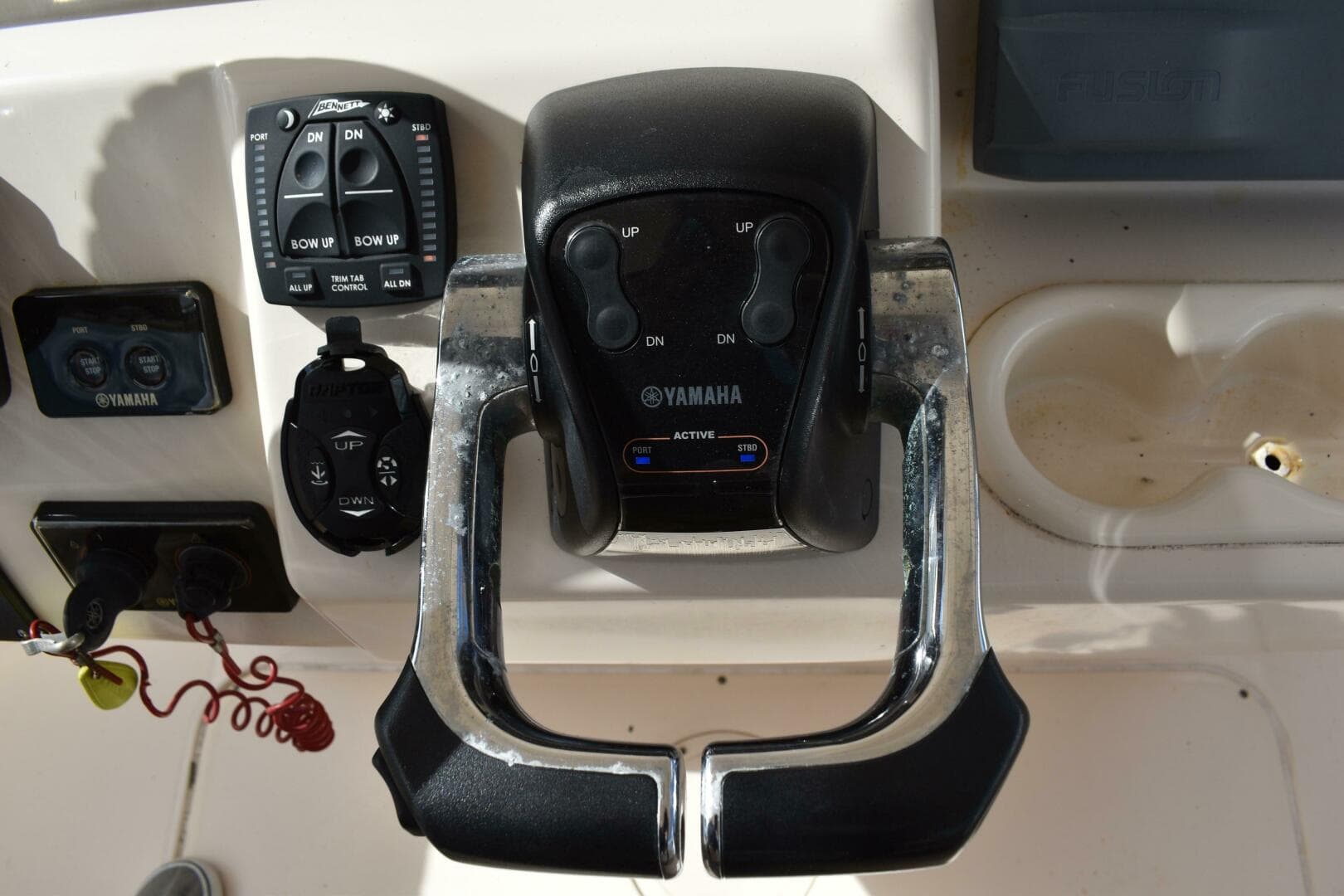 2012 Grady-White Canyon 271 — photo 36