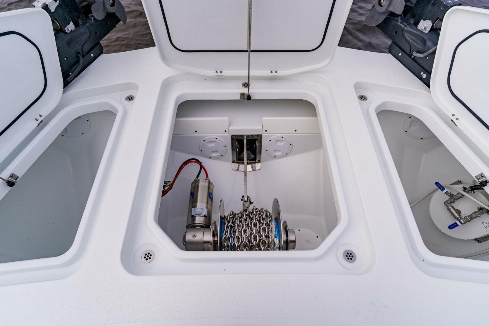 2024 Costa Custom 34 SV — photo 39