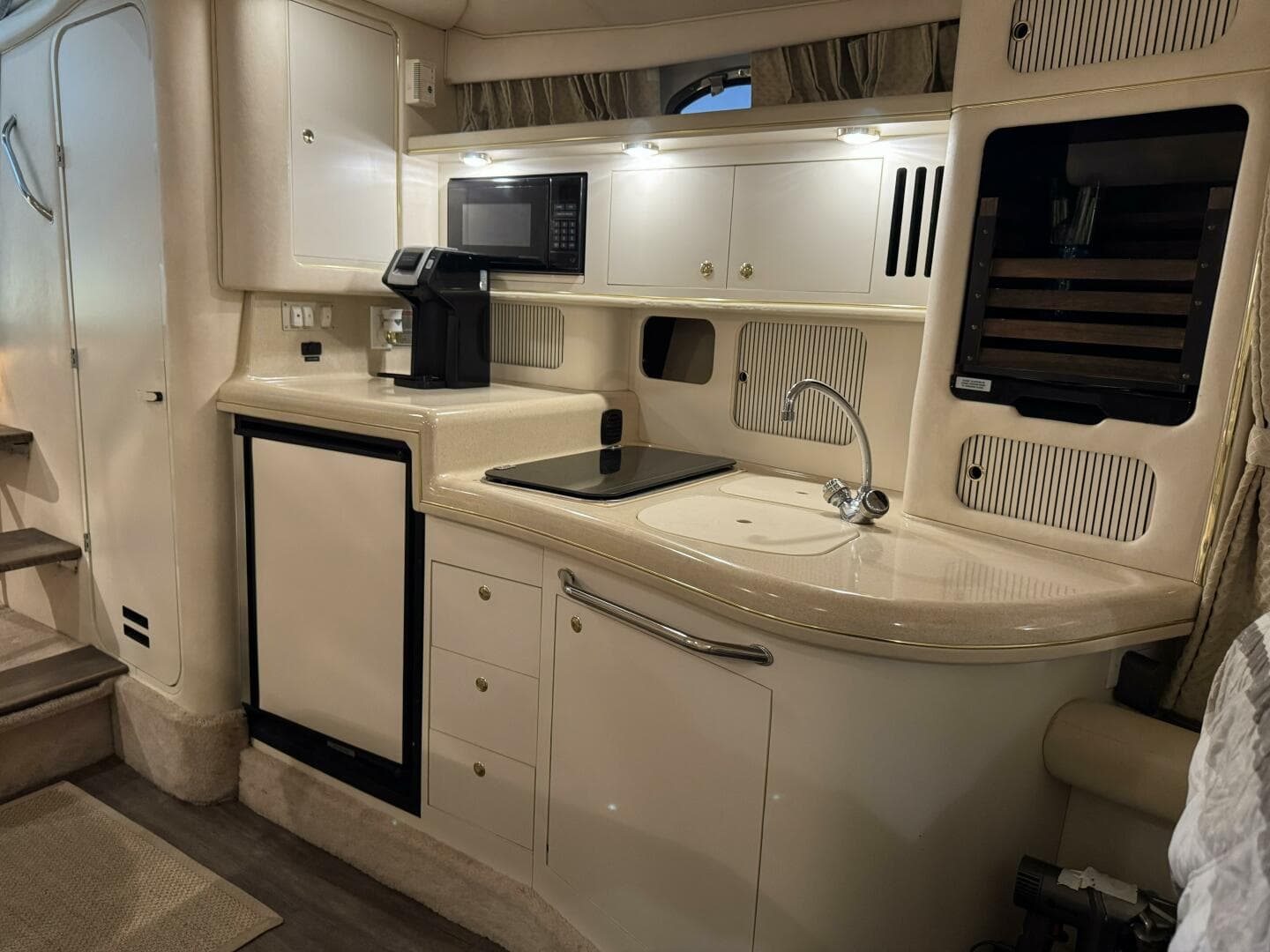 1999 Sea Ray 340 Sundancer — photo 19