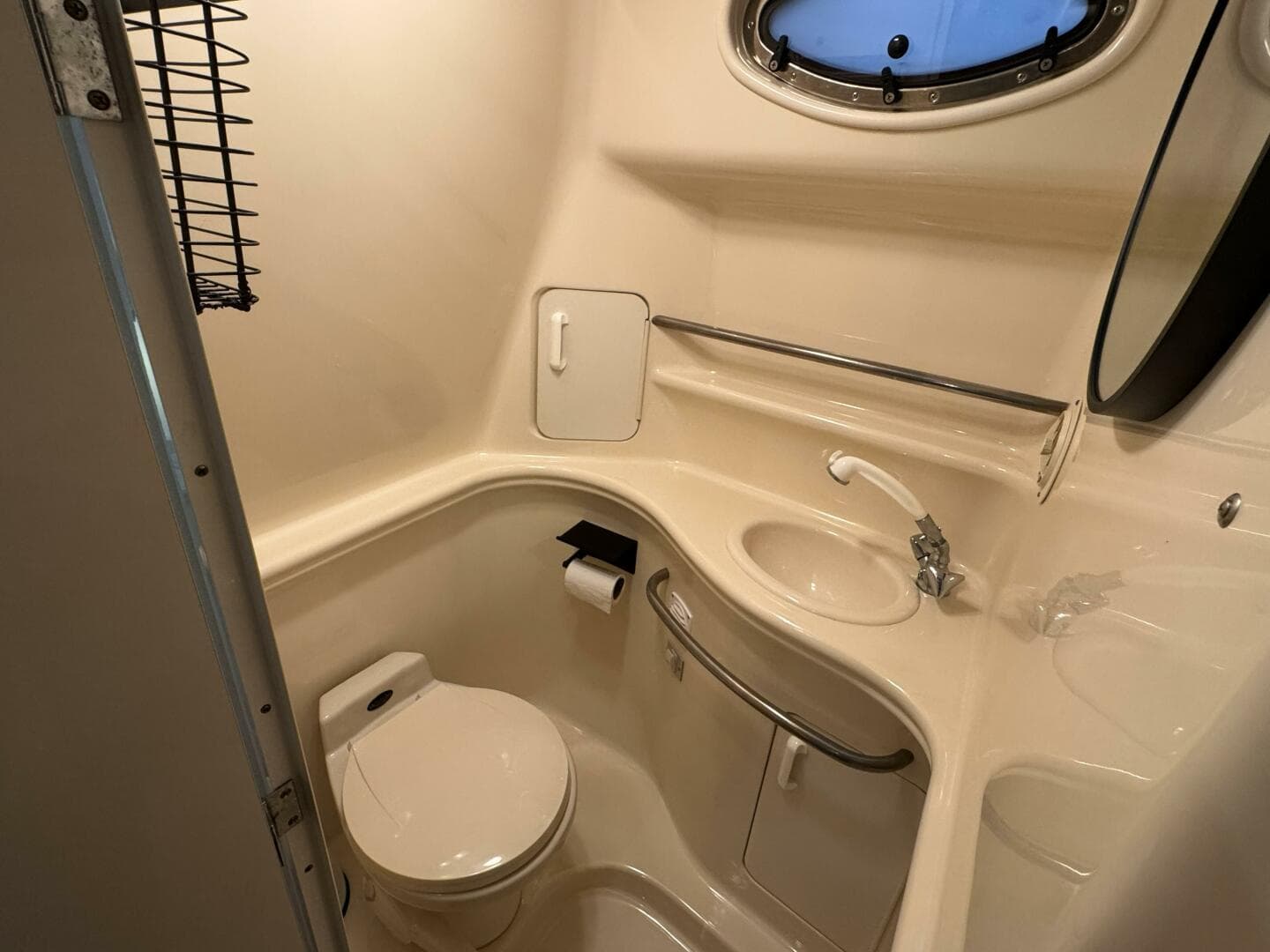 1999 Sea Ray 340 Sundancer — photo 24