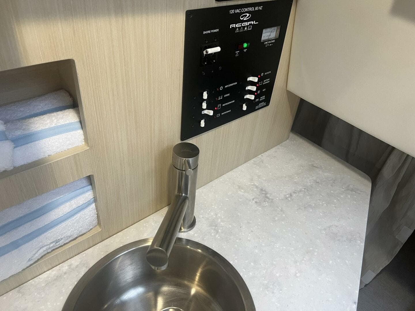 2024 Regal 26 Express — photo 51