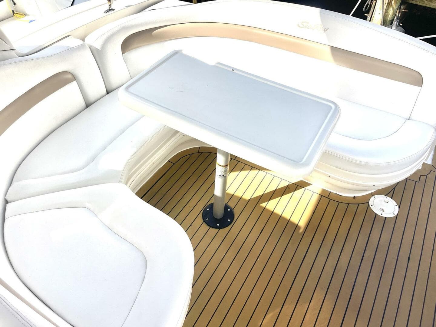 2004 Sea Ray 320 Sundancer — photo 26