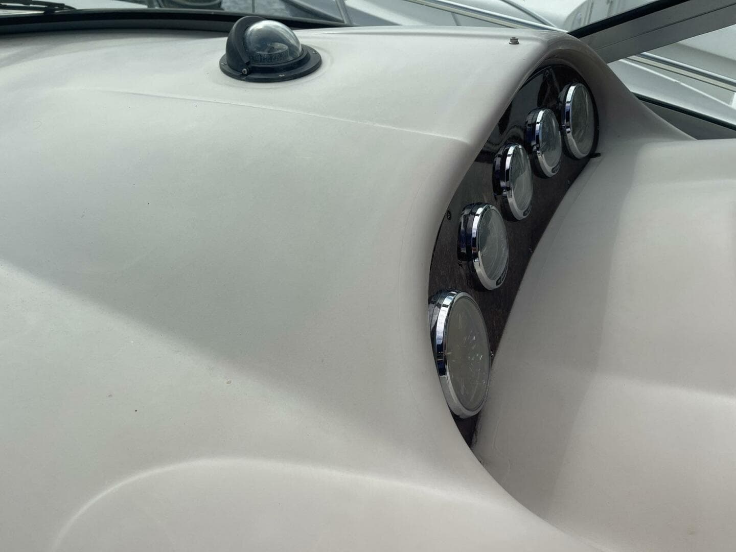 2004 Sea Ray 320 Sundancer — photo 16