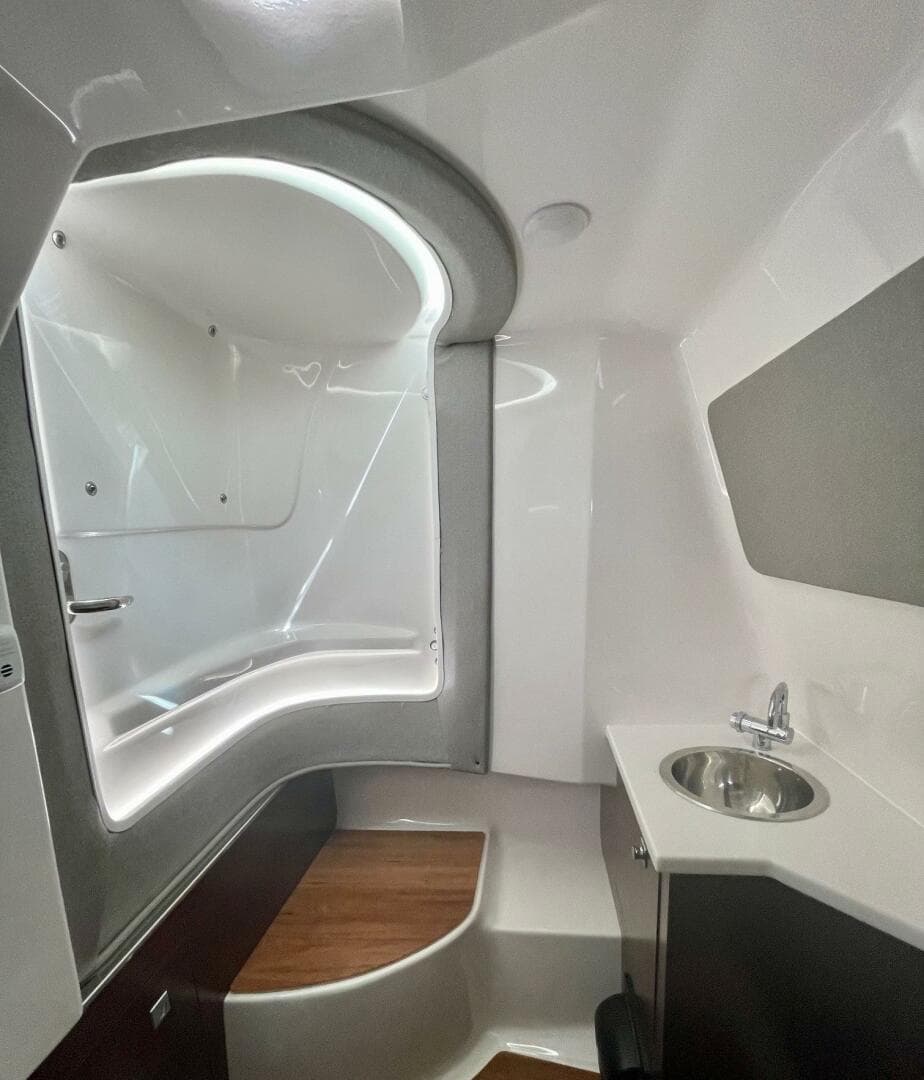 2023 Chaparral 280 Osx — photo 17