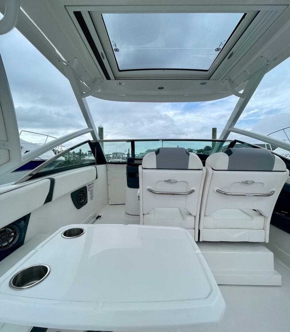 2023 Chaparral 280 Osx — photo 11