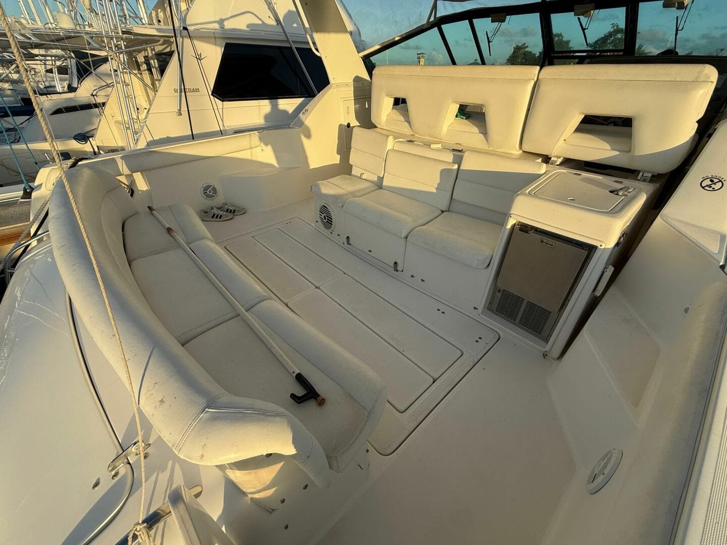 2002 Tiara Yachts 4000 Express — photo 6