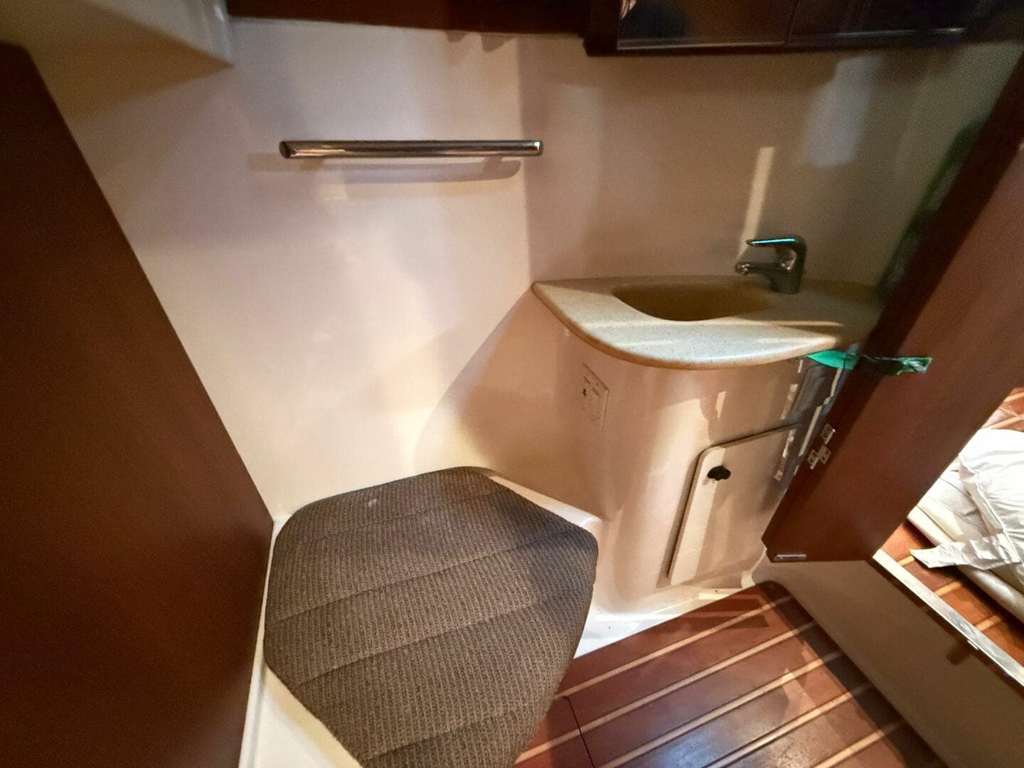 2002 Tiara Yachts 4000 Express — photo 15