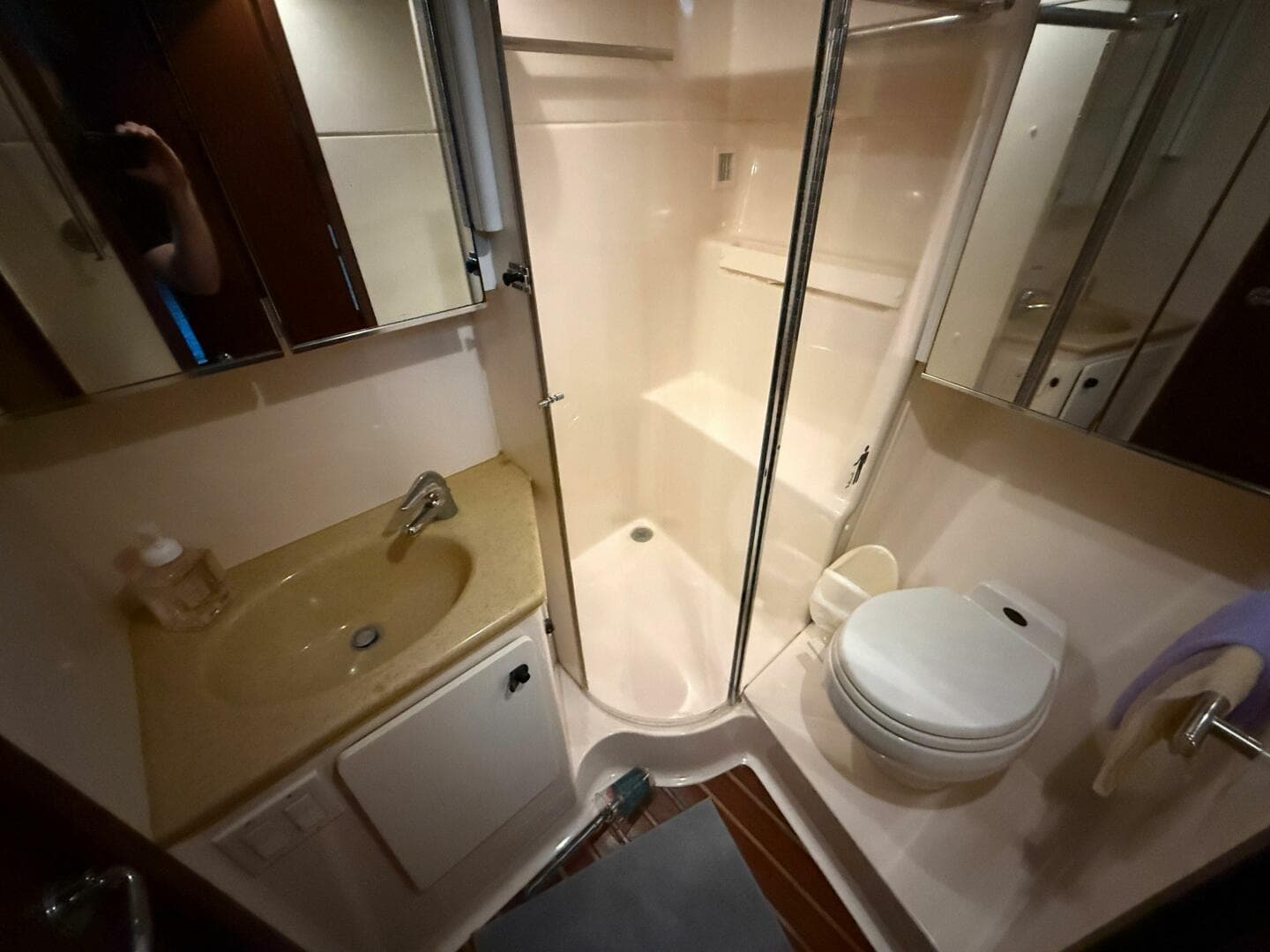 2002 Tiara Yachts 4000 Express — photo 16