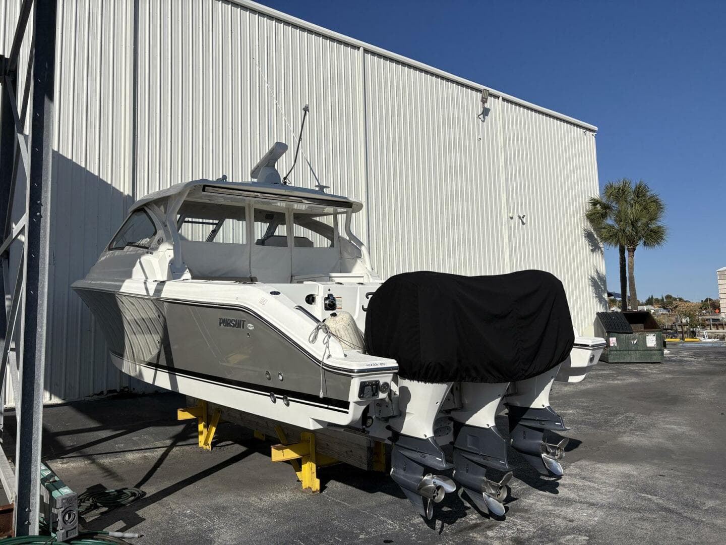 2020 Pursuit 365 DC — photo 22