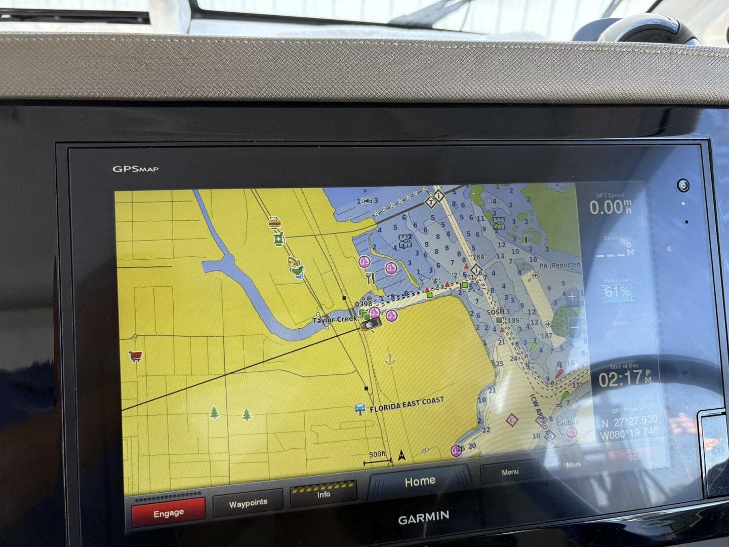 2020 Pursuit 365 DC — photo 8