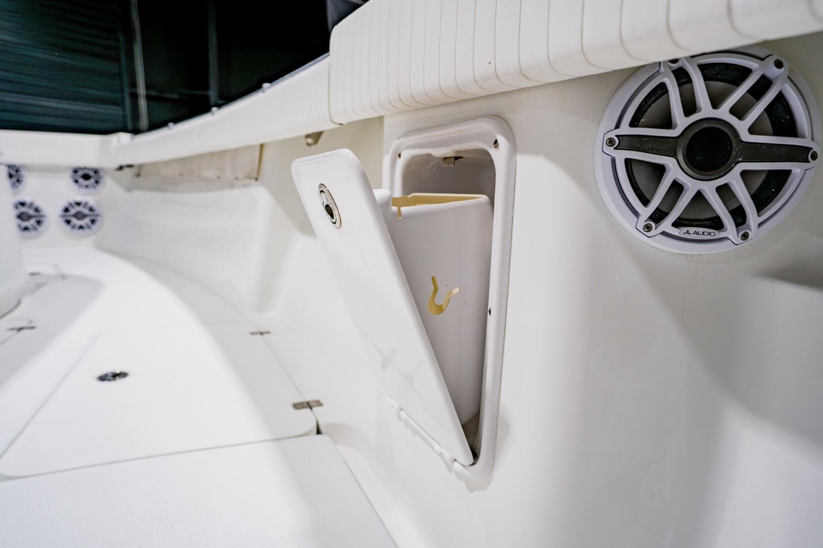 2012 Yellowfin 39 Offshore — photo 14