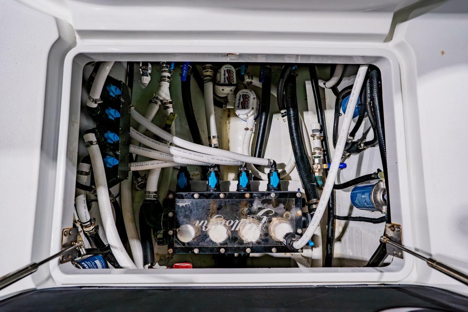 2012 Yellowfin 39 Offshore — photo 36