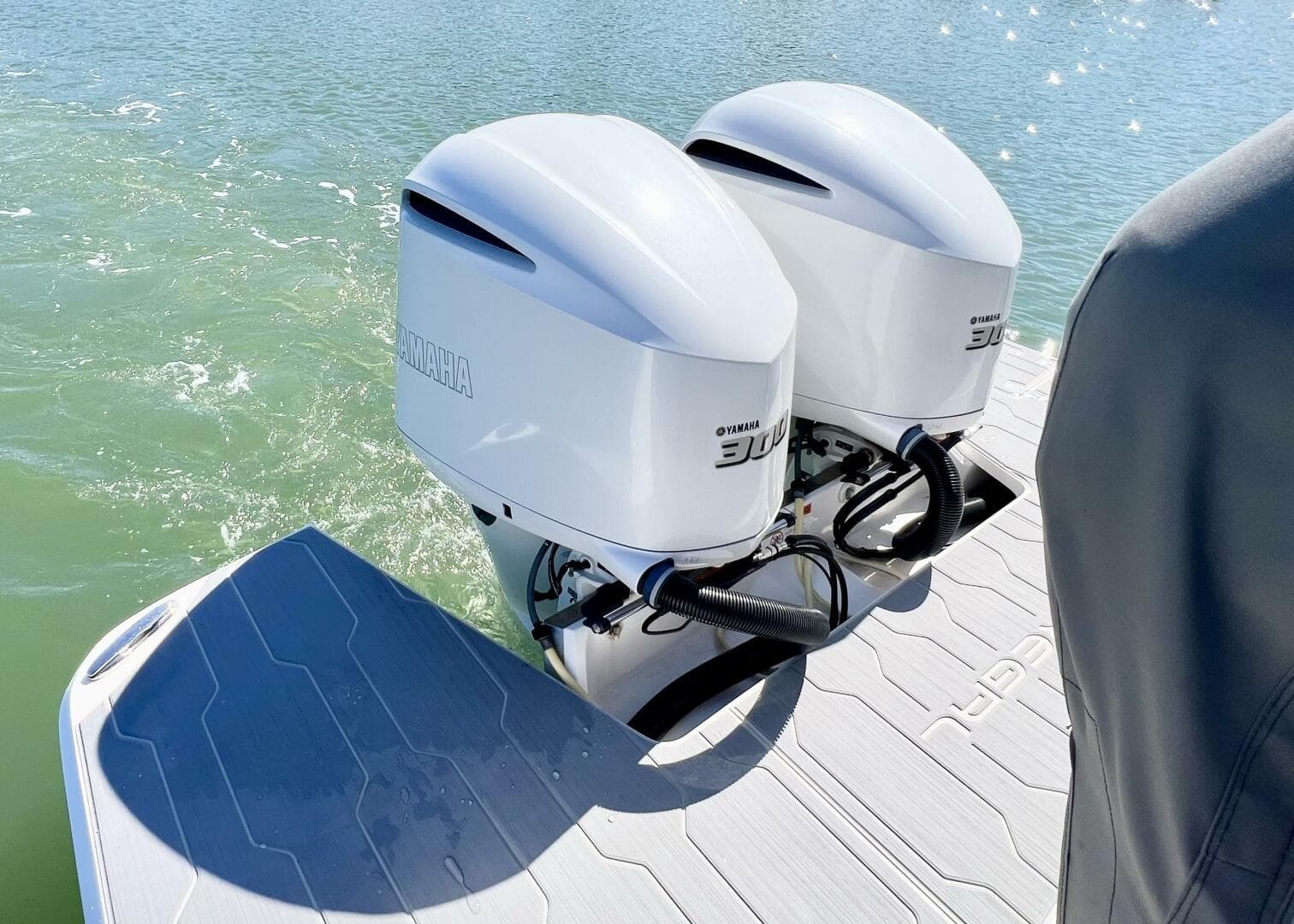 2021 Regal 33 Xo — photo 8