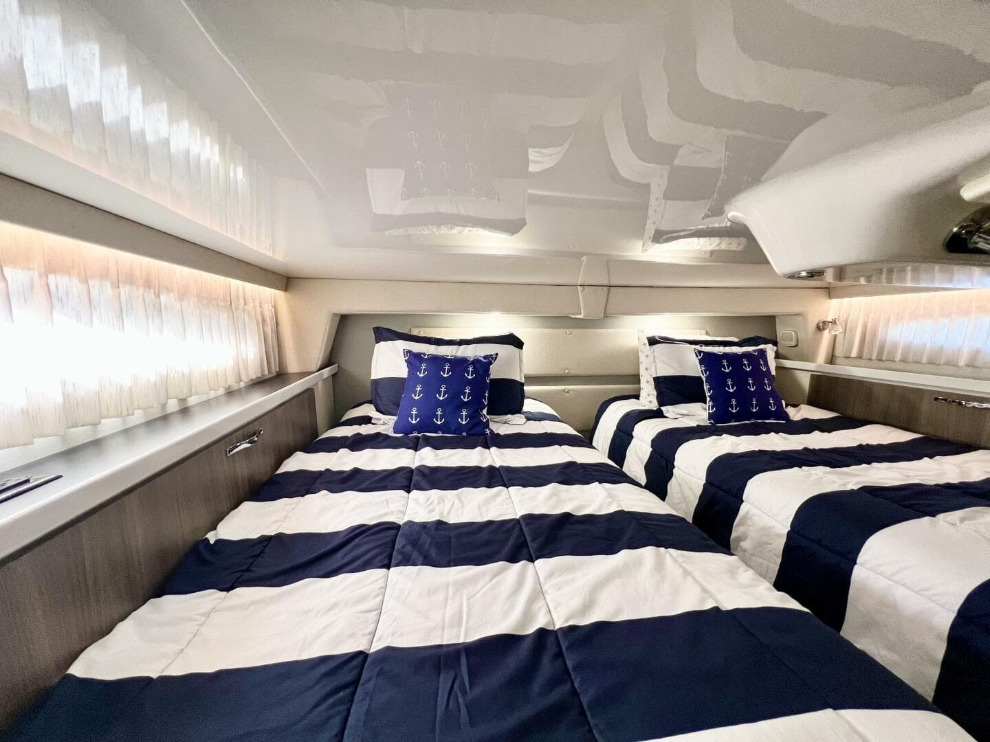 2021 Regal 33 Xo — photo 26