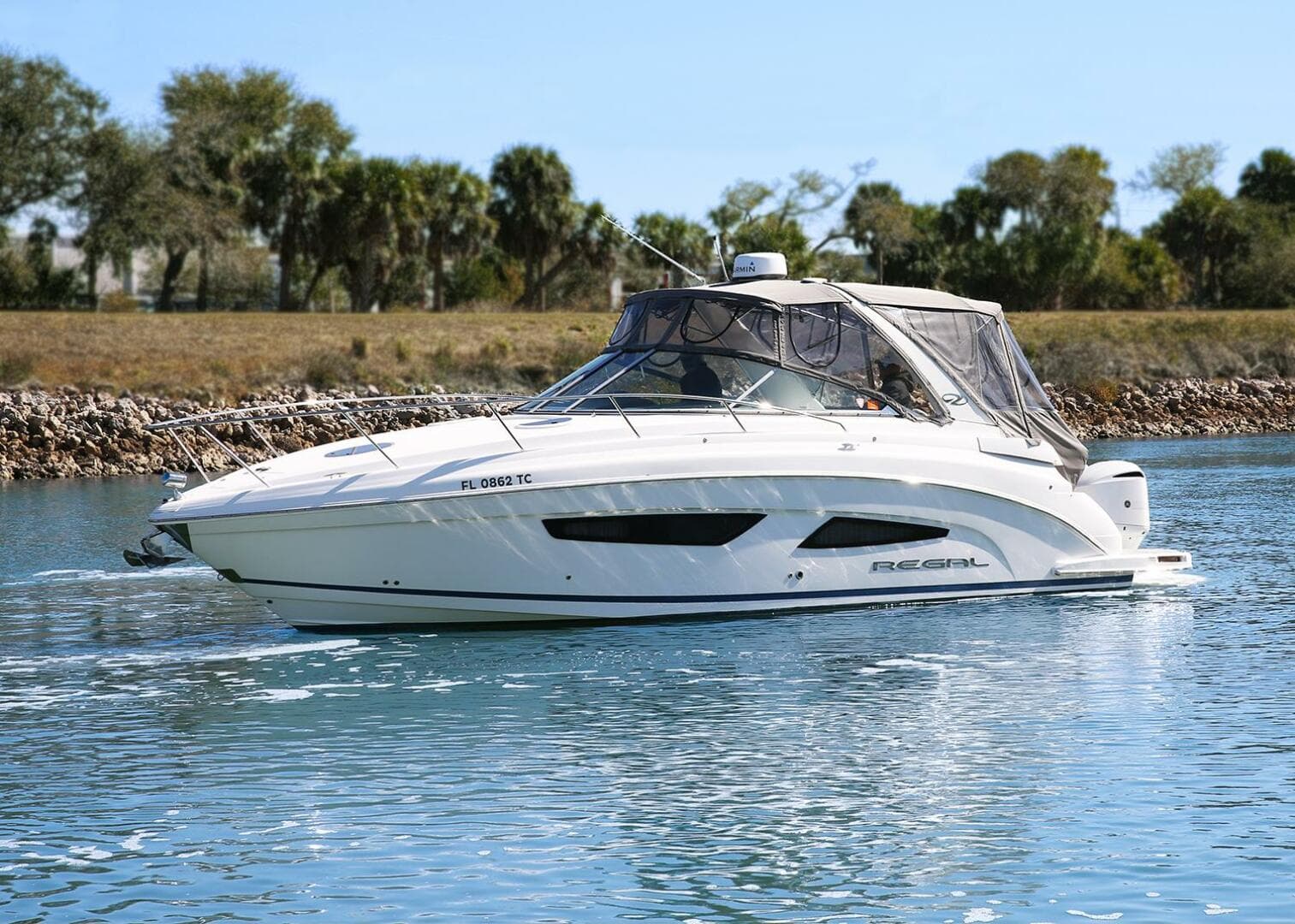 2021 Regal 33 Xo — photo 4