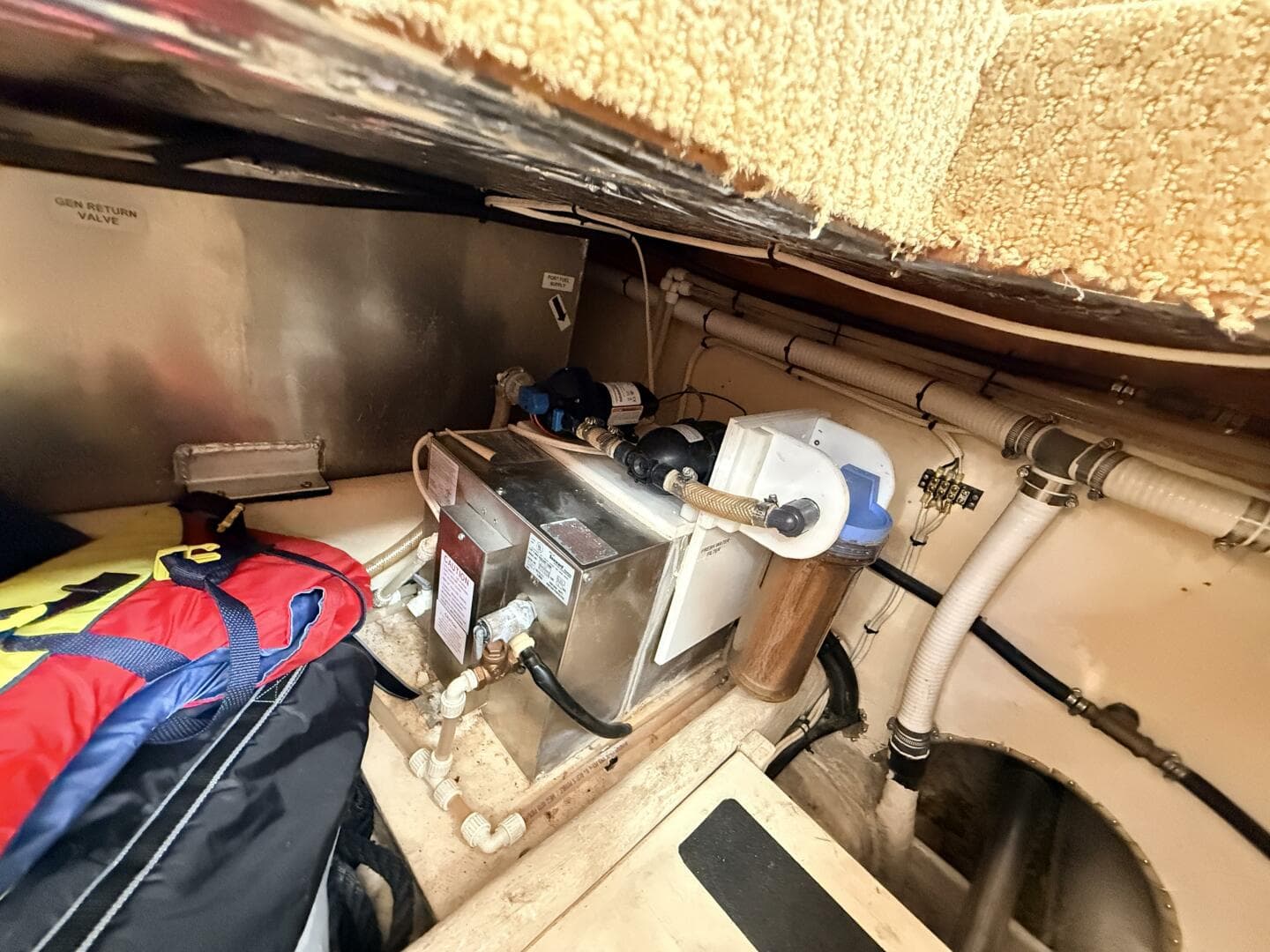 2000 Nordic Tugs 37 — photo 79