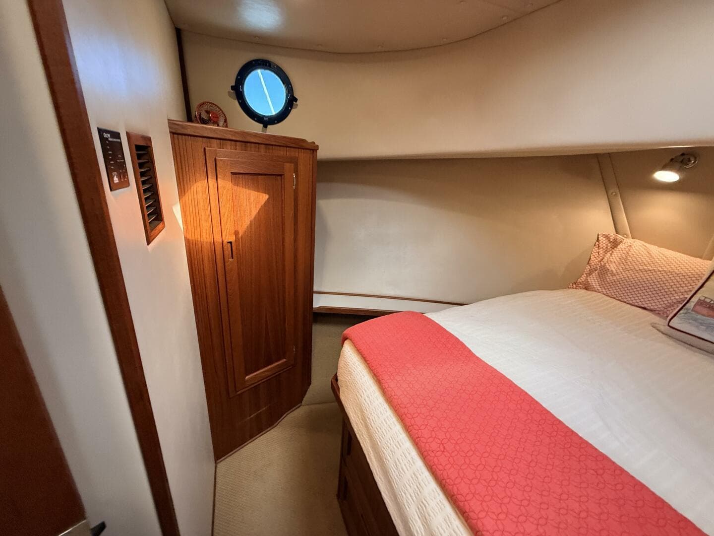 2000 Nordic Tugs 37 — photo 44