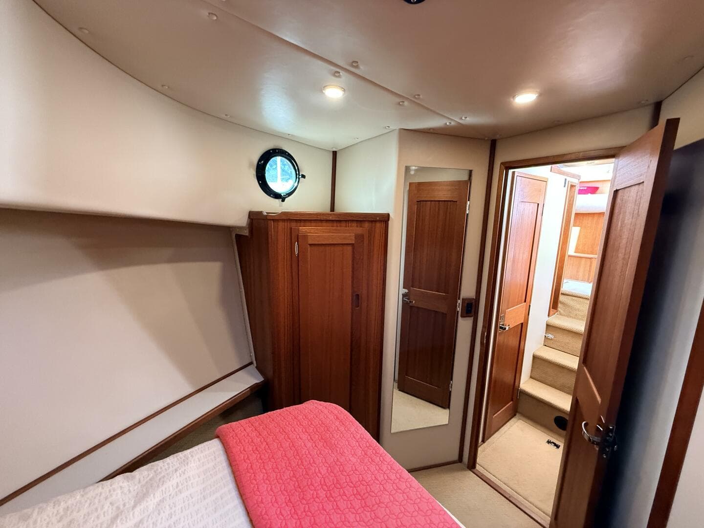 2000 Nordic Tugs 37 — photo 57