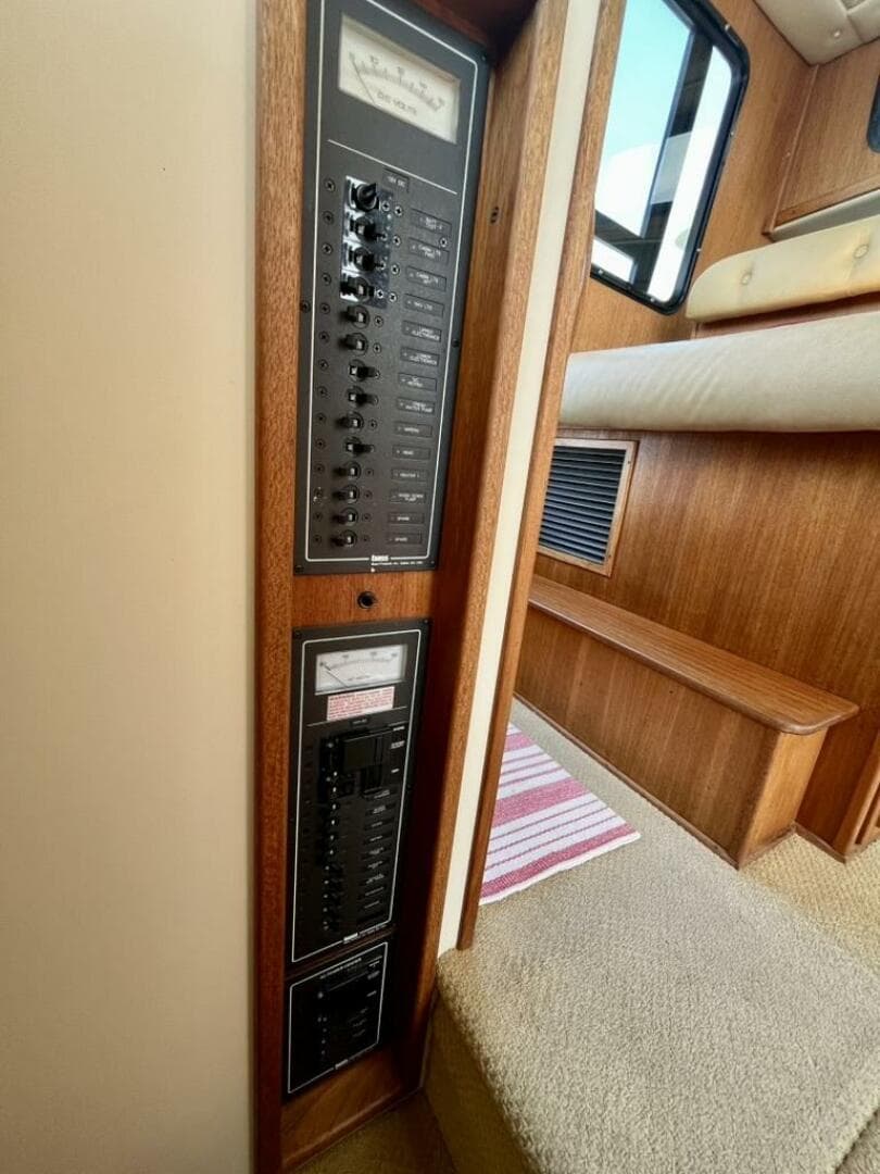 2000 Nordic Tugs 37 — photo 47