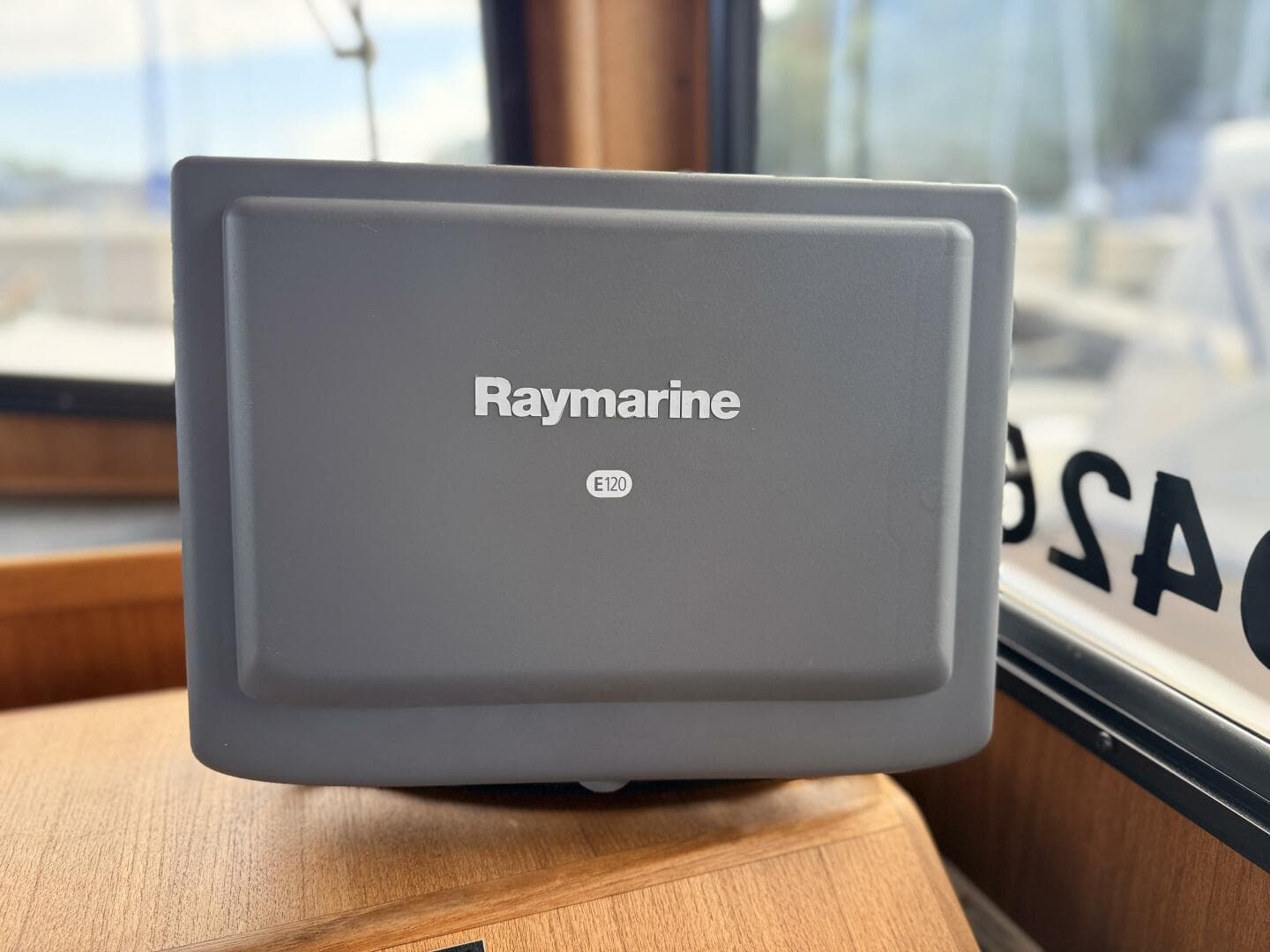 2000 Nordic Tugs 37 — photo 39