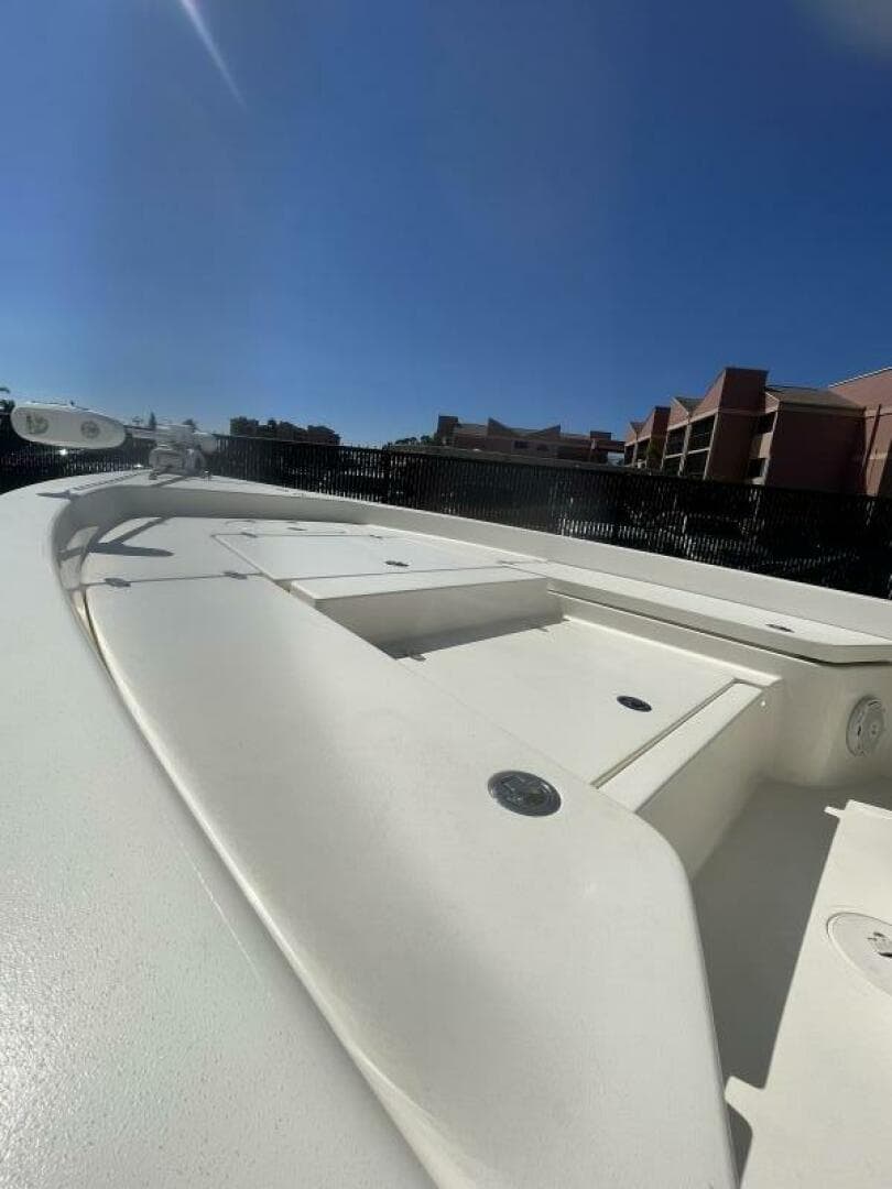 2016 Pathfinder 2400 Trs — photo 13