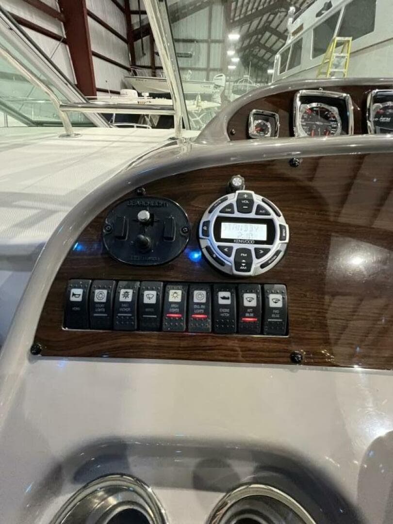 2008 Chaparral 350 Signature — photo 18