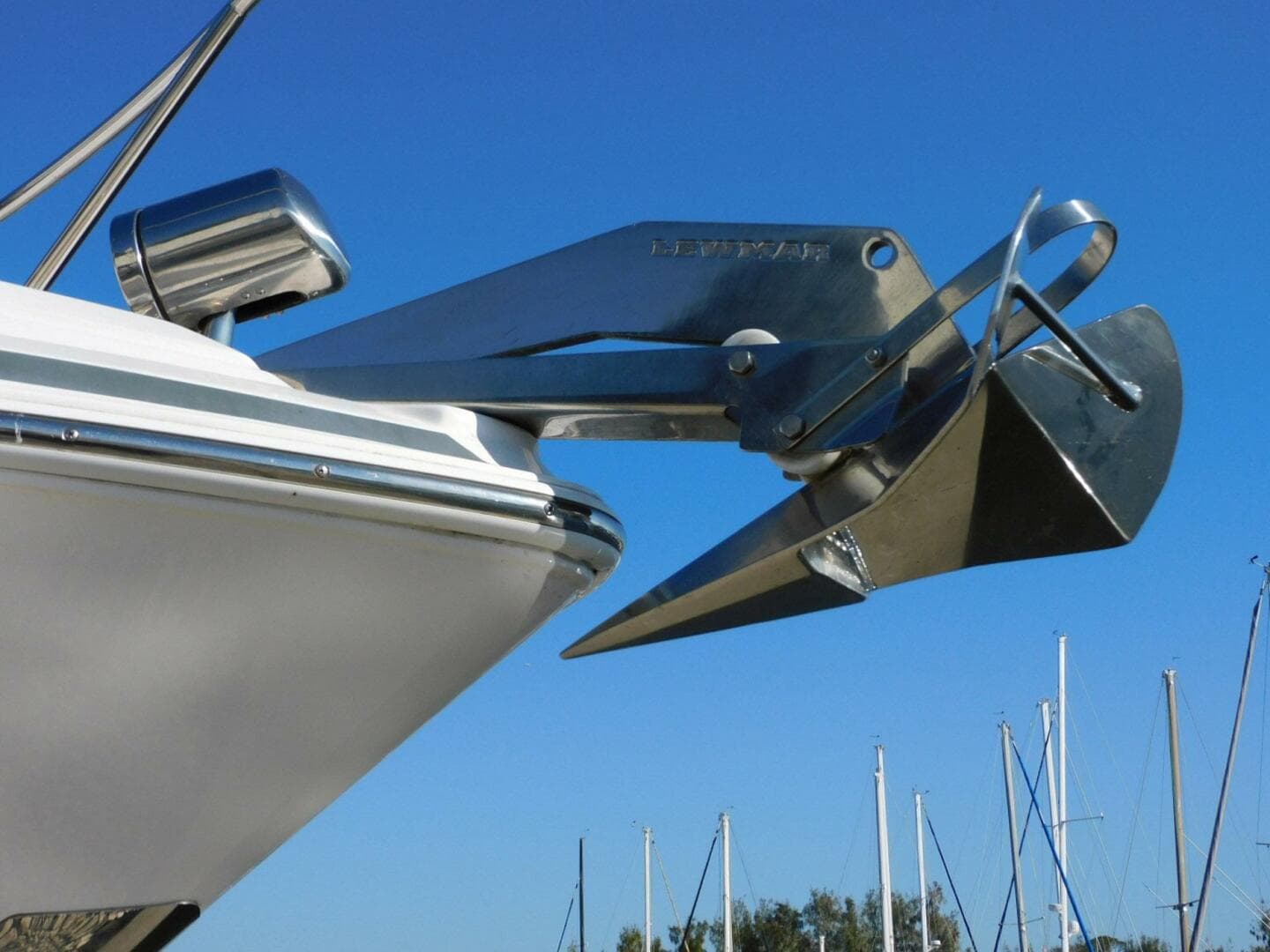 2019 Regal 28 Express — photo 3