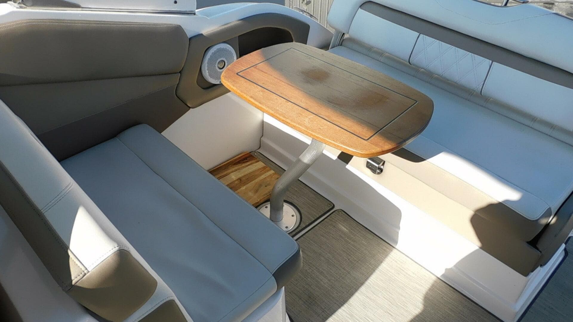 2019 Regal 28 Express — photo 24