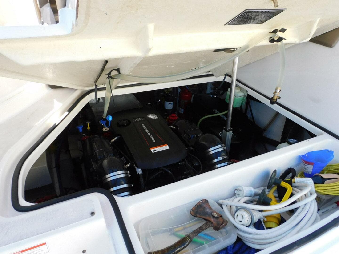 2019 Regal 28 Express — photo 32